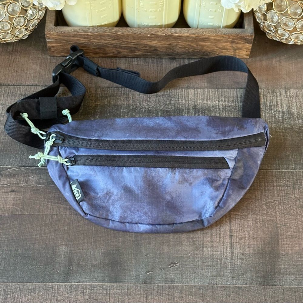 REI Co-op Stuff Travel Waist Pack